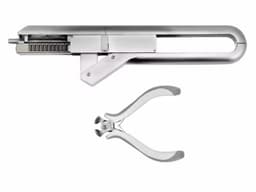 Professional device for applying 6D hair extensions.