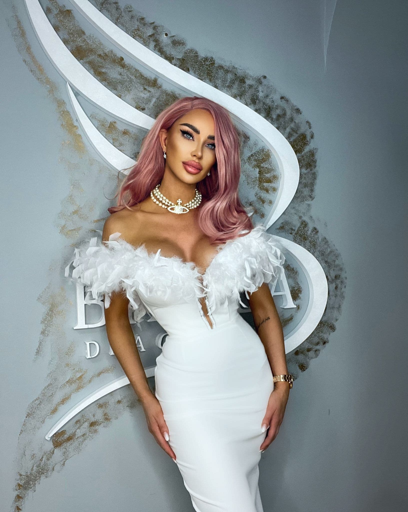 Bay Rose Wig