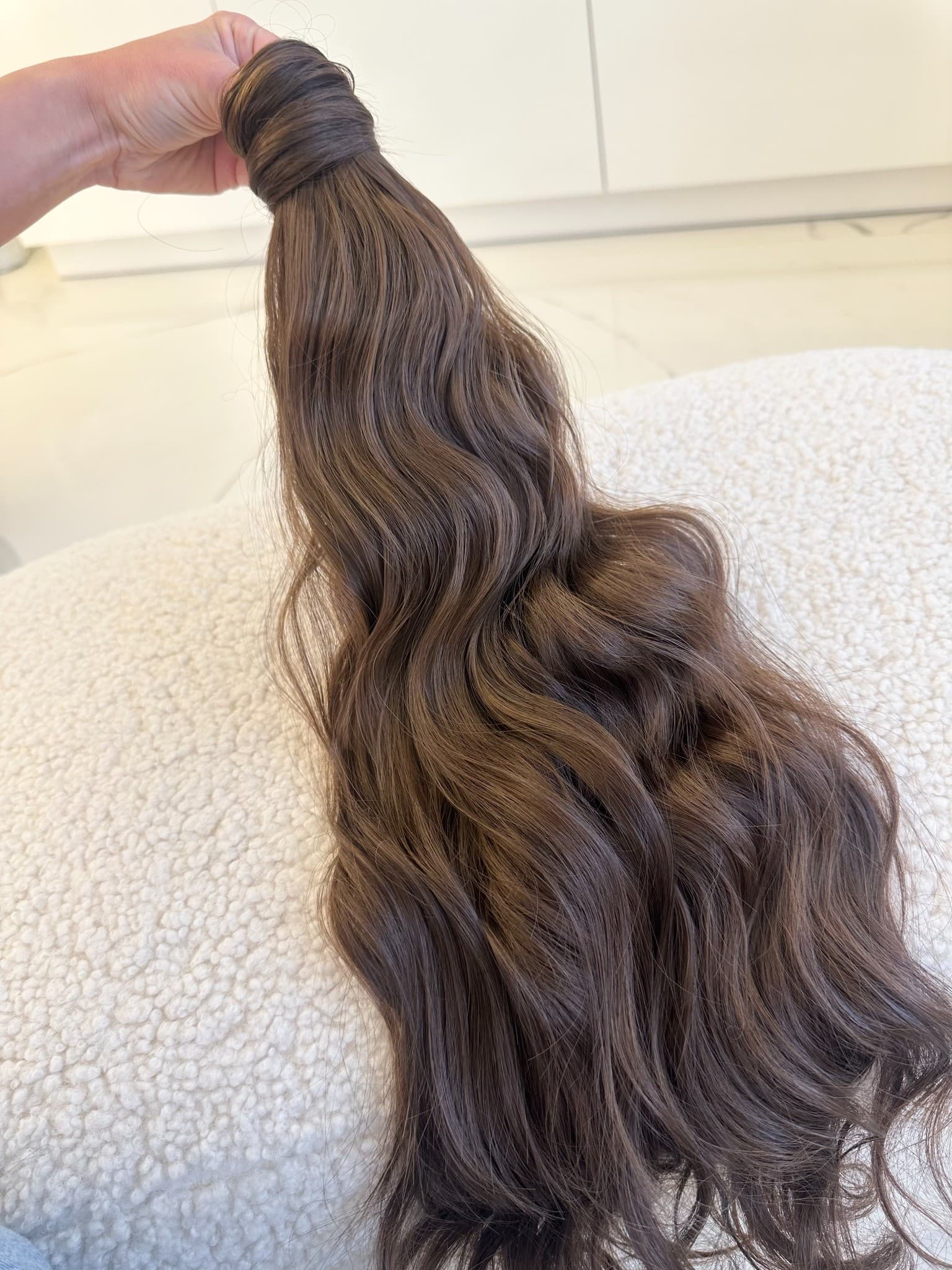 Locken-Zopf mit Klettverschluss P618/ 8# Locken-Zopf mit Klettverschluss P618/ 8#
