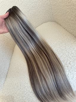 Екстензии Clip-On Luxe Кичури 9/#60 A Екстензии Clip-On Luxe Кичури 9/#60 A